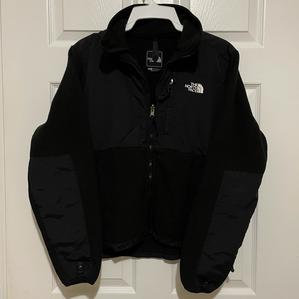 Black north face jacket